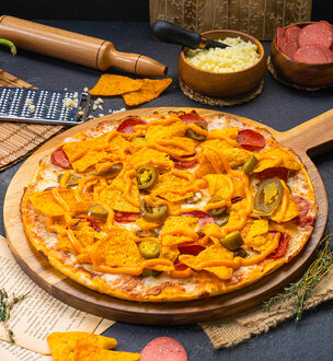 Sucuklu Doritos Pizza (Büyük) görseli