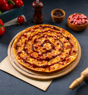 Soslu Pizza (Büyük Boy) görseli