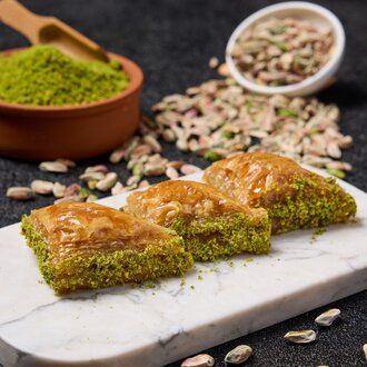 Fıstıklı Üçgen Baklava (500 Gr) görseli
