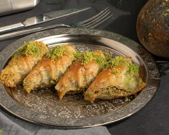 Antep Fıstıklı Sadeyağlı Kaymaklı Özel Şöbiyet görseli