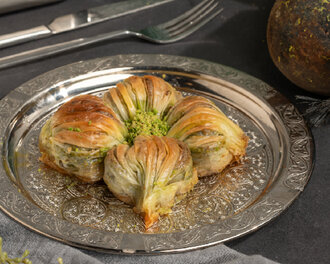 Antep Fıstıklı Sadeyağlı Kaymaklı Özel Midye görseli