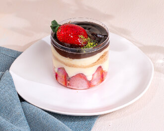 Çilekli Magnolia görseli