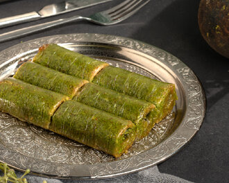 Sadeyağlı Fıstık Sarma Baklava görseli