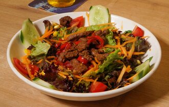 Steak Salata görseli