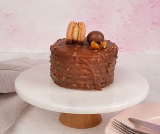 Çikolata Krokanlı Pasta görseli