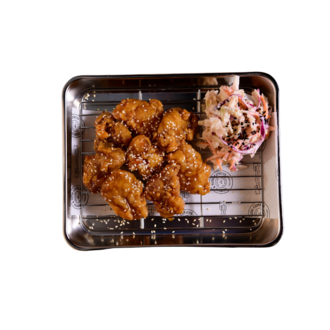 Korean Fried Chicken With Honey & Butter Sauce görseli