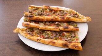 Kuşbaşılı Pide görseli