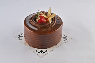 Çilekli Pasta (4 - 6 Kişilik) görseli