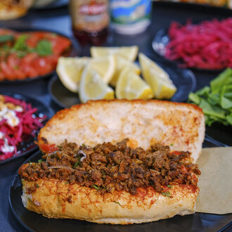 Somun Ekmek Arası Et Tantuni görseli