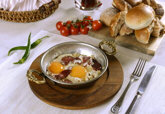 Pastırmalı Yumurta görseli