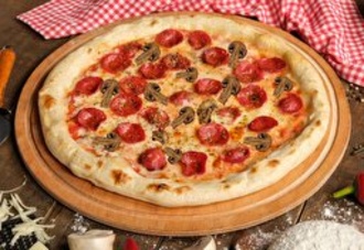Pepperoni Mushroom Pizza (Büyük) görseli