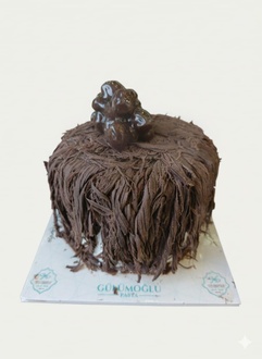 Siyah Saçaklı Pasta (3 Kişilik) görseli