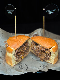 El Bombası (Antrikotlu Burger) görseli