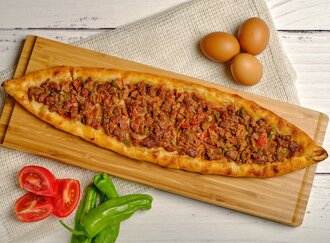 Kuşbaşılı Pide görseli