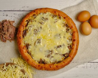 Kavurmalı Kaşarlı Yuvarlak Pide görseli