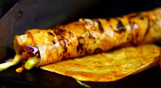 Adana Usulü Tavuk Döner görseli