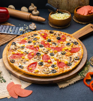 Orta Boy  Queen Pizza Fırsatı görseli