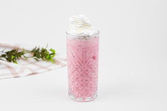 Çilekli Milkshake görseli