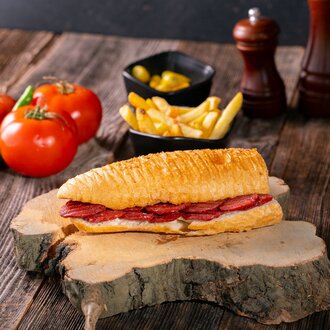 Sucuklu Tost görseli
