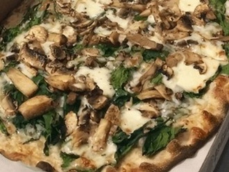 Spinach & Mushrooms Pizza (Corto) görseli