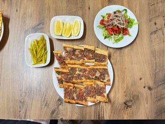 Kuşbaşılı Pide görseli