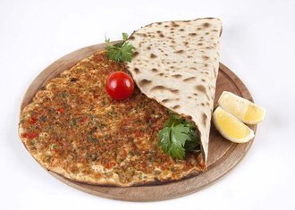 Lahmacun görseli