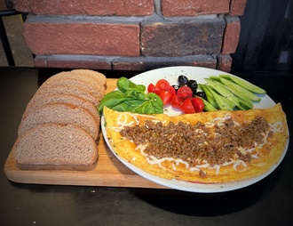 Kıymalı Kaşarlı Omlet görseli