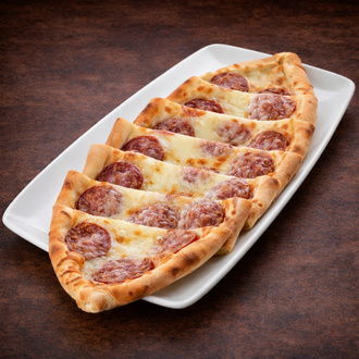 Sucuklu Kaşarlı Pide görseli