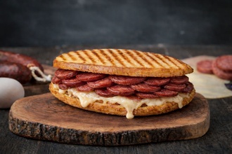 Kasap Sucuklu Tost görseli