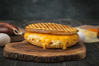 3 Peynirli Tost görseli