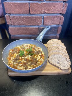 Kıymalı Kaşarlı Menemen Tabağı Menü görseli