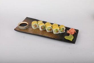 Salmon Mango Roll (8 Pcs.) görseli