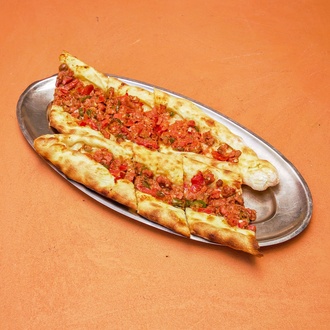 Kuşbaşılı Pide görseli