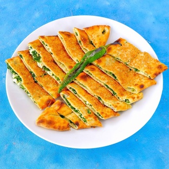 Ispanaklı Pide görseli