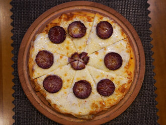 Pepperoni Pizza (Orta) görseli