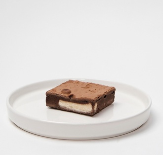 Beyaz Çikolatalı Brownie görseli