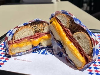 Dana Bacon & Egg & Cheese Bagel Sandviç görseli