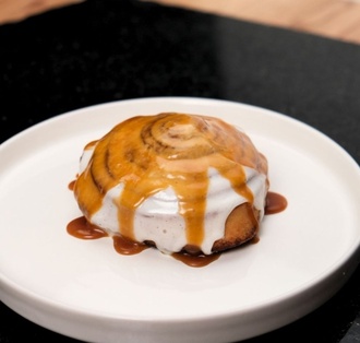 Caramel Cinnamon Rolls görseli
