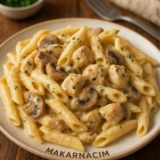 Kremalı Mantarlı Tavuklu Penne görseli