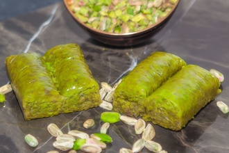 Fıstıklı Dürüm (1 Kg.) görseli