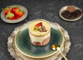 Çilekli Magnolya görseli