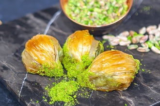 Fıstıklı Midye Baklava (3 Dilim) görseli