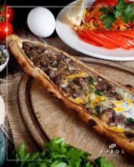 Kavurmalı Yumurtalı Pide görseli