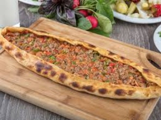 Kuşbaşılı Pide görseli