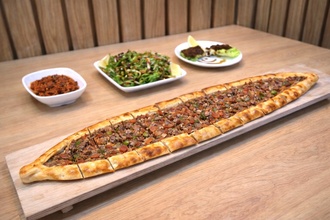 Kuşbaşılı Pide görseli