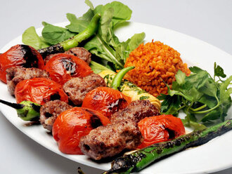 Domatesli Kebap görseli