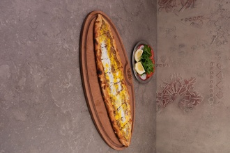Kıymalı Yumurtalı Pide görseli