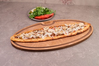 Kuşbaşı Kaşarlı Mantarlı Pide görseli