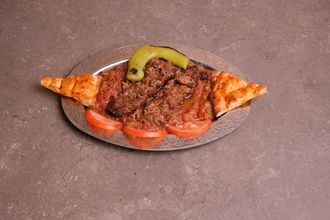 Ezmeli Adana Kebap görseli