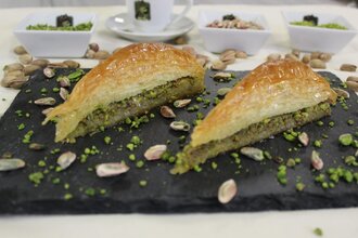 Havuç Dilim Baklava (8 Adet) görseli